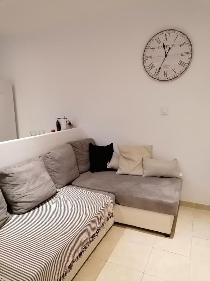 Appartement T2 Rez De Proche Bord De *