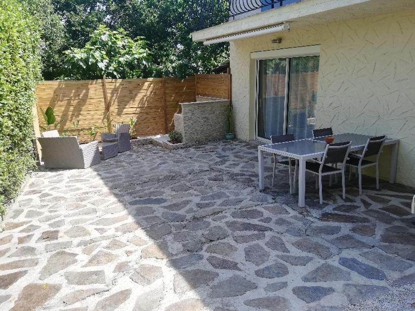 Apartment T2 Rez De Proche Bord De *